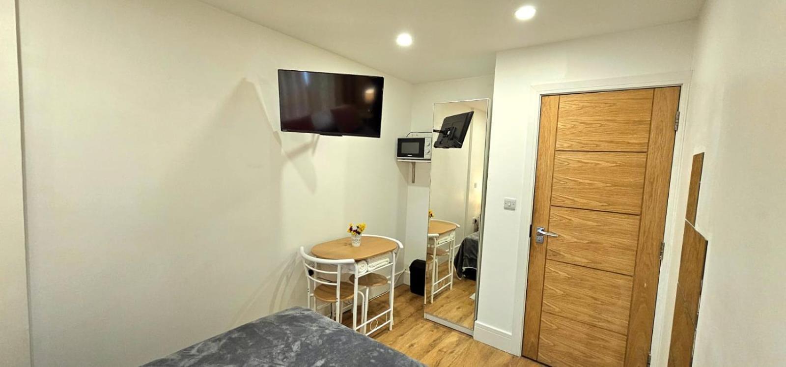 Claire Double Room ลอนดอน ภายนอก รูปภาพ