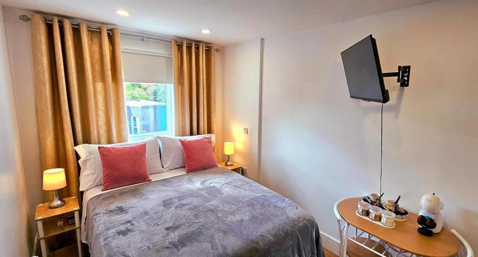 Claire Double Room ลอนดอน ภายนอก รูปภาพ